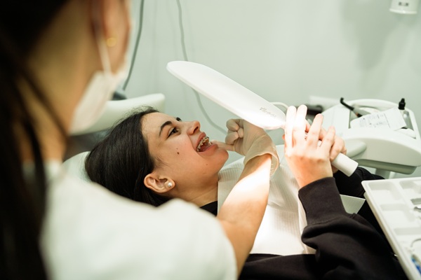 Teeth Straightening Options From A Cosmetic Dentist
